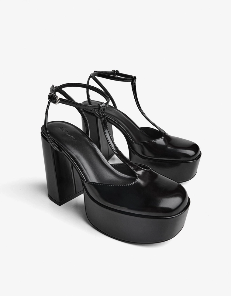 Туфли на каблуке с ремешком и платформой
