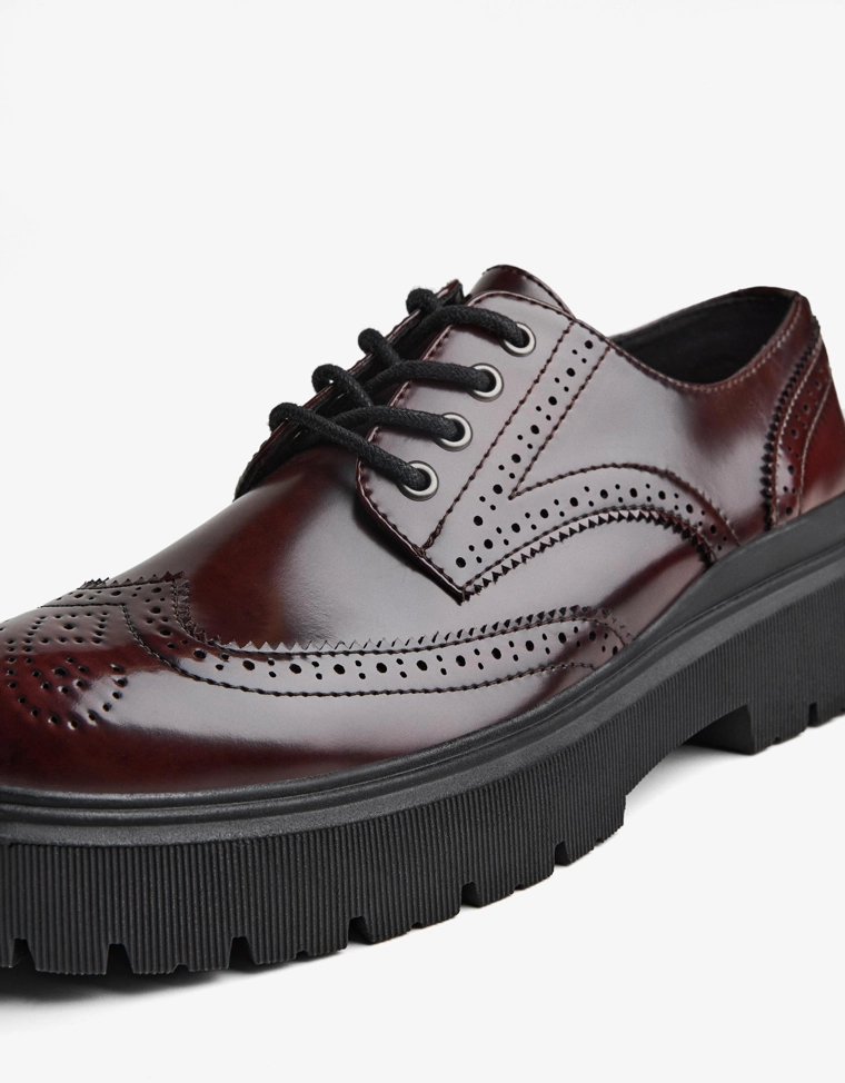 Туфли дерби с перфорацией