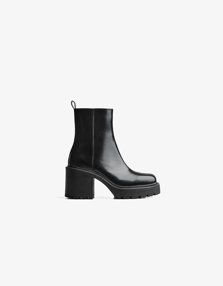 Ботильоны с квадратным носом