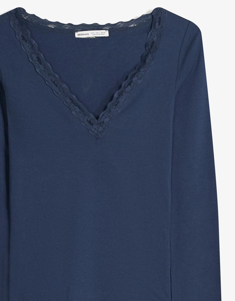 Футболка с длинным рукавом из кружева