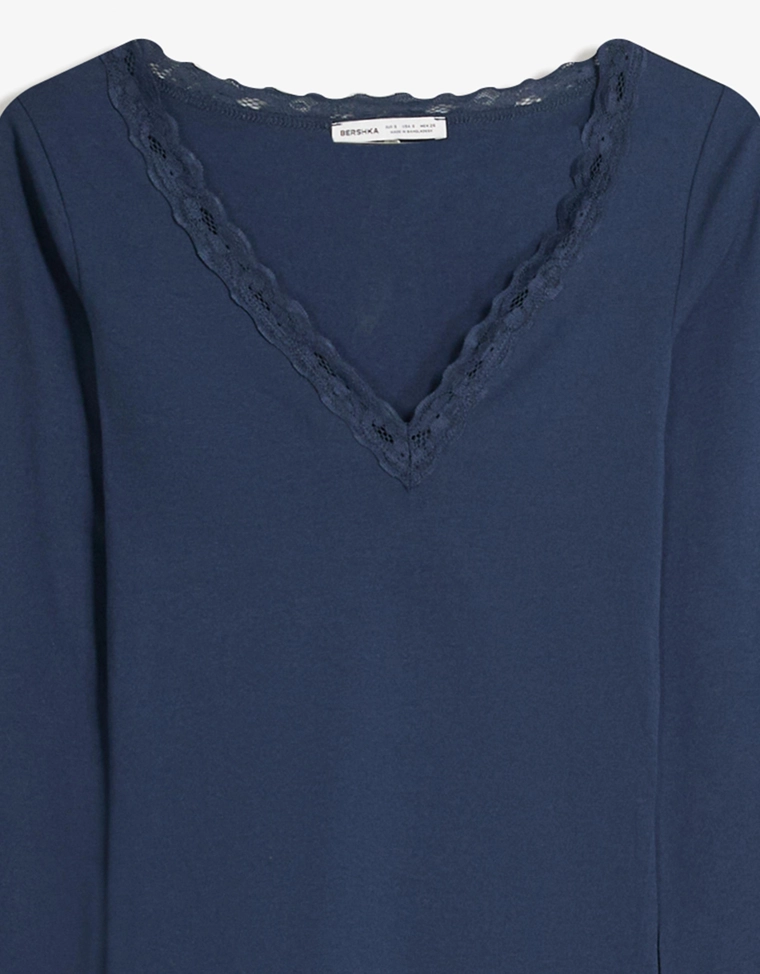 Футболка с длинным рукавом из кружева