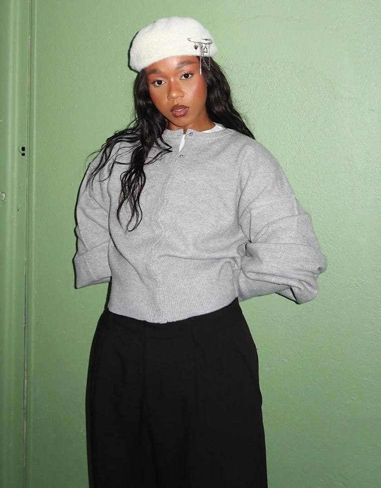 Берет из искусственного меха