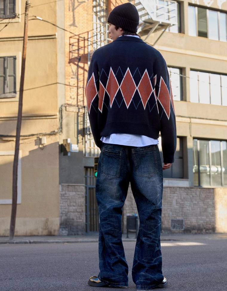 Свитер с принтом и воротником поло