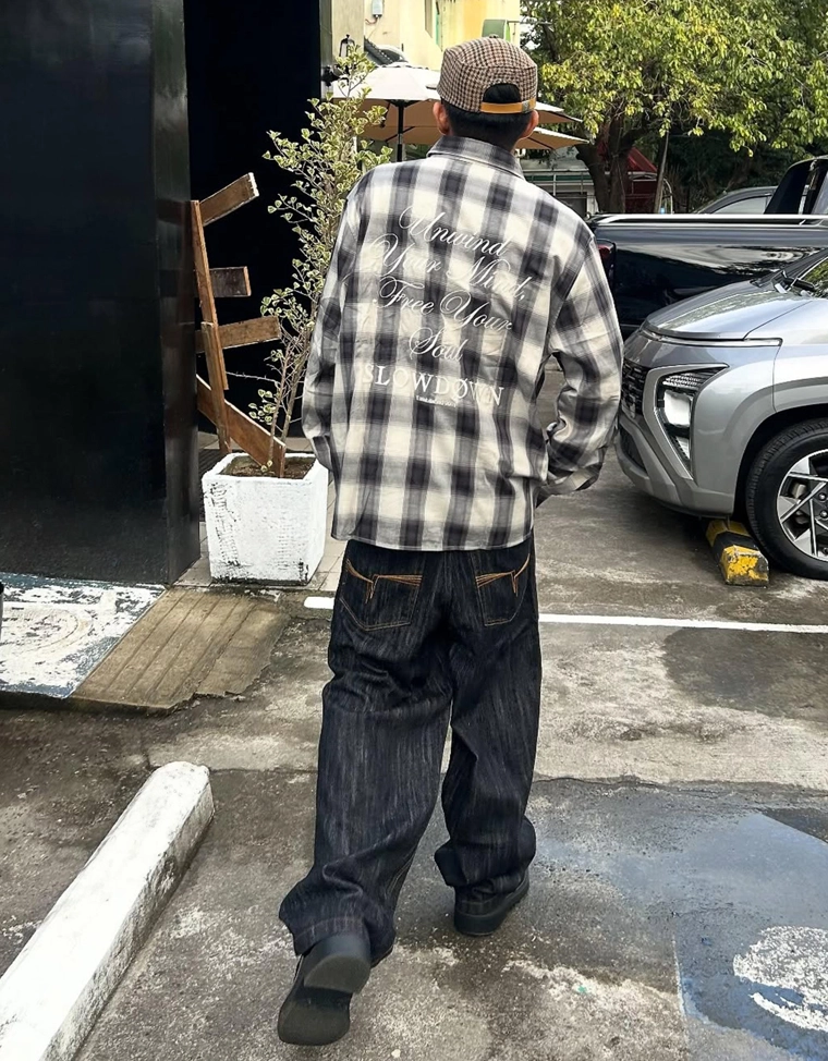 Рубашка в клетку с вышивкой на длинные рукава