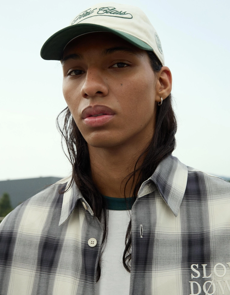 Рубашка в клетку с вышивкой на длинные рукава