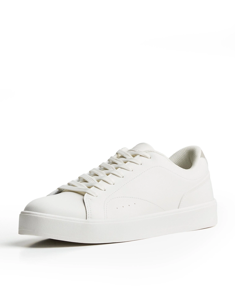 Базовые кроссовки