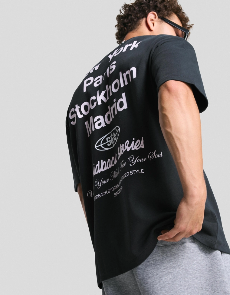 Футболка из мягкой ткани с короткими рукавами и принтом