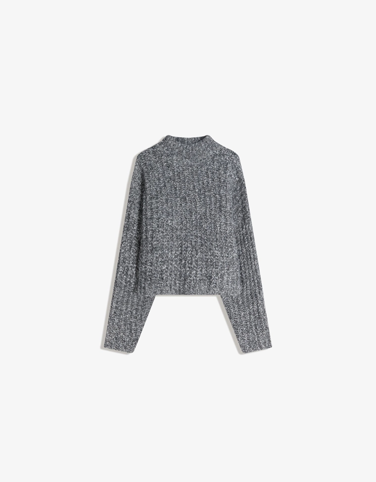 Свитер с высоким воротником из ткани из крученой нити