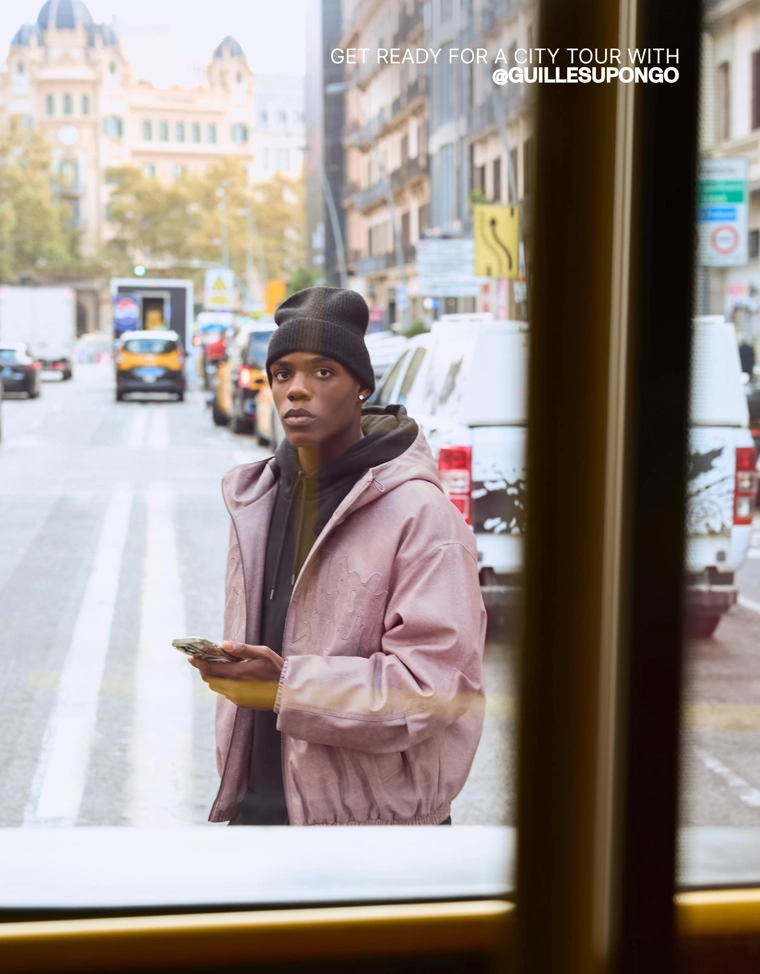 Куртка из искусственной кожи с капюшоном