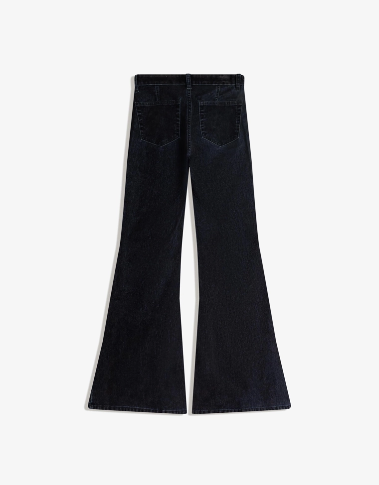 Расклешенные джинсы с бархатистым рельефным принтом