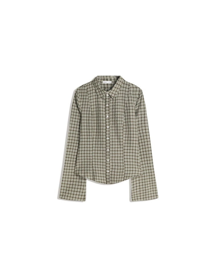 Рубашка облегающего кроя с расклешенными рукавами