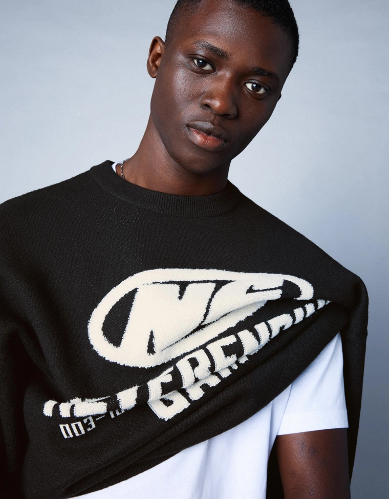 Свитер с принтом