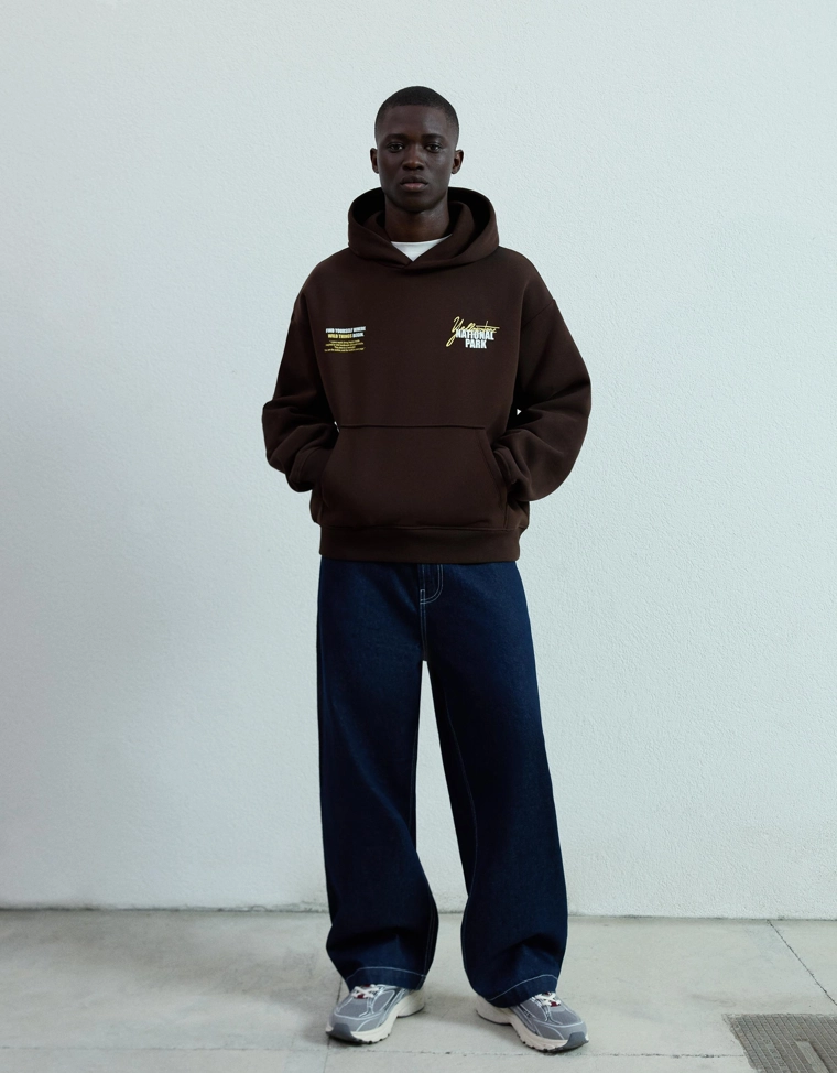 Худи с капюшоном и принтом