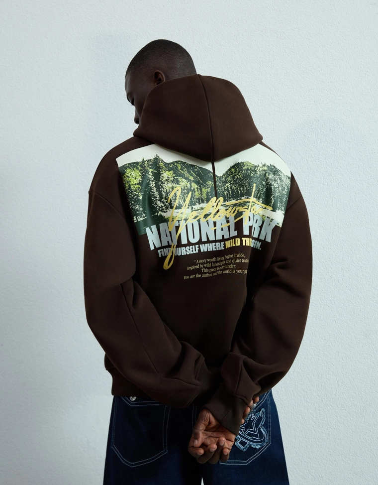 Худи с капюшоном и принтом