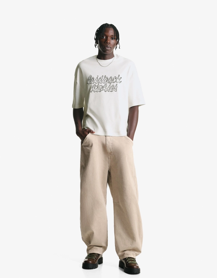 Футболка геометрического кроя с вышивкой