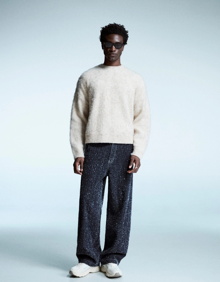 Джинсы свободного кроя с вышивкой