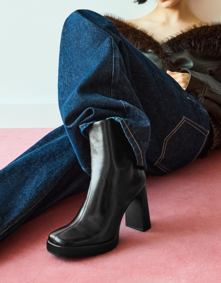 Полусапоги на высоком каблуке платформы