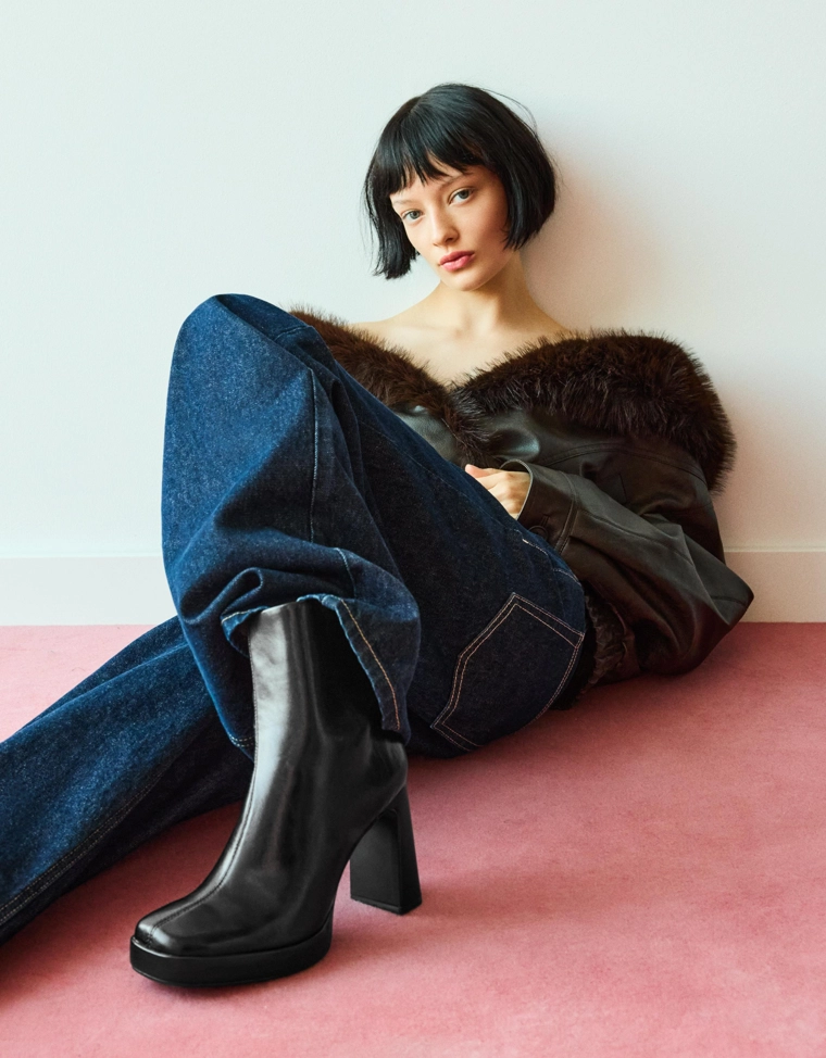 Полусапоги на высоком каблуке платформы