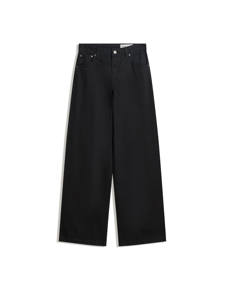 Прямые брюки с низкой посадкой и стразами