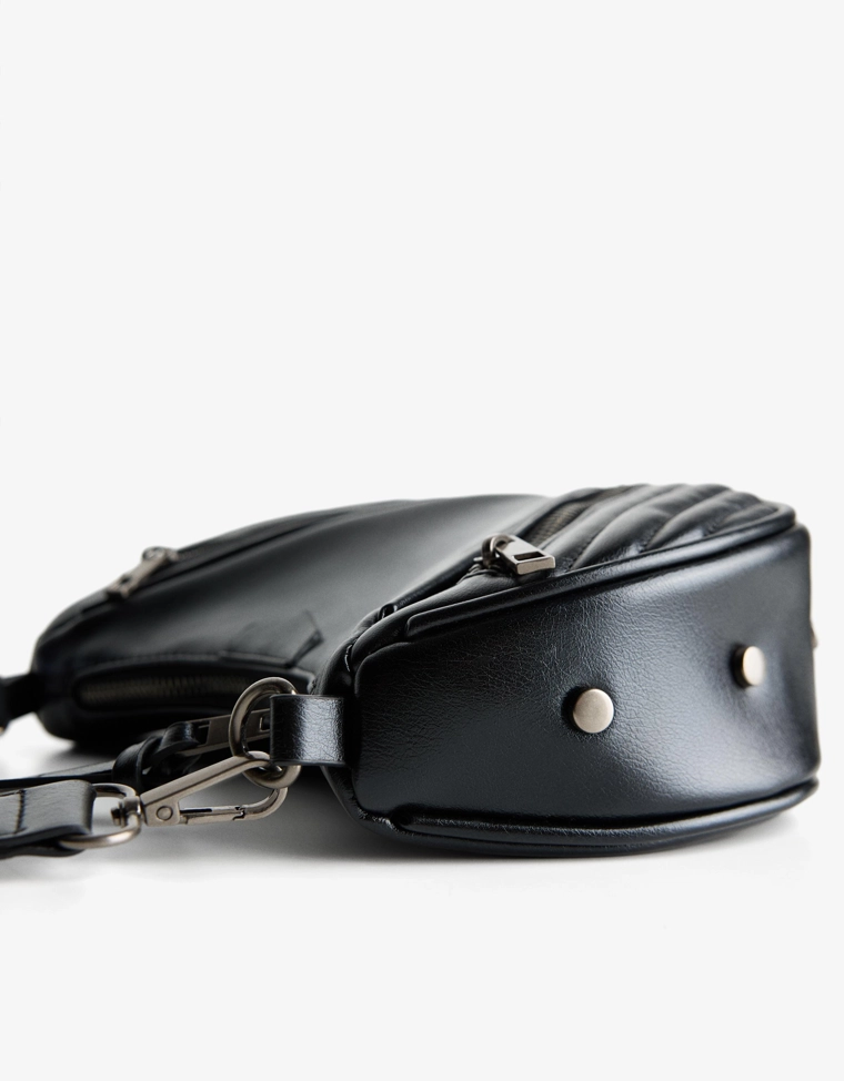 Сумка через плечо с заклепками