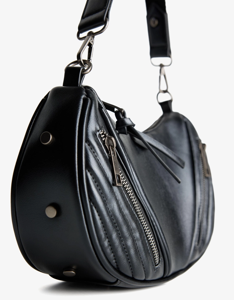 Сумка через плечо с заклепками