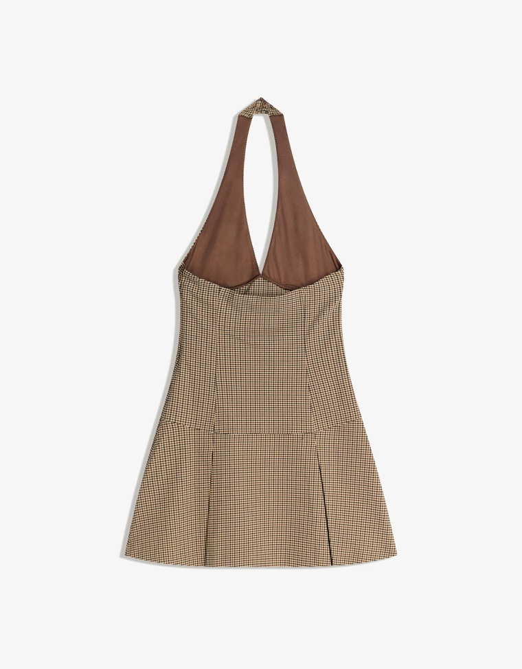 Мини-платье в клетку с горловиной халтер