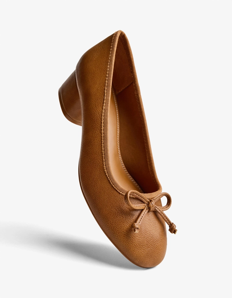 Балетки на каблуке