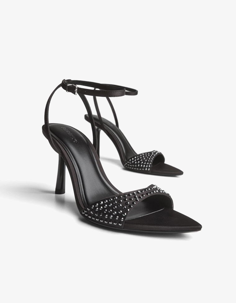 Босоножки на каблуке с блестками