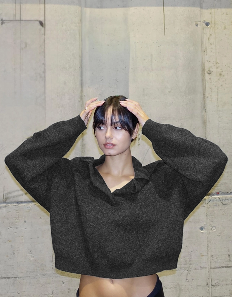 Свободный свитер с воротником поло