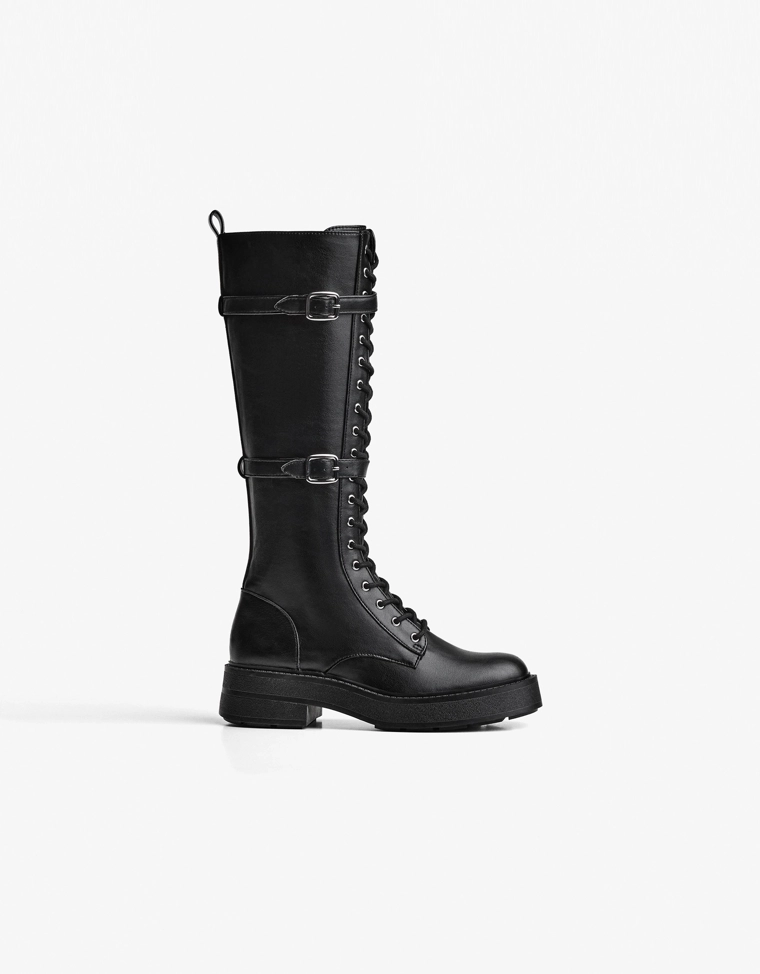 Flat lace-up boots with buckles