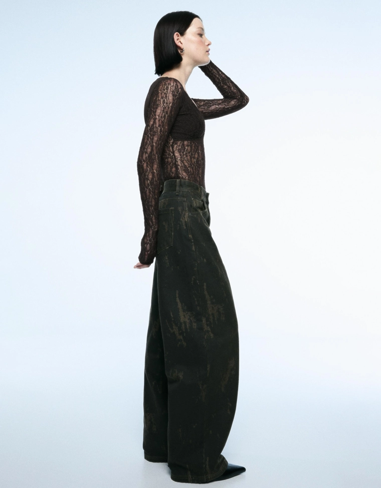 Боди с кружевом и длинными рукавами