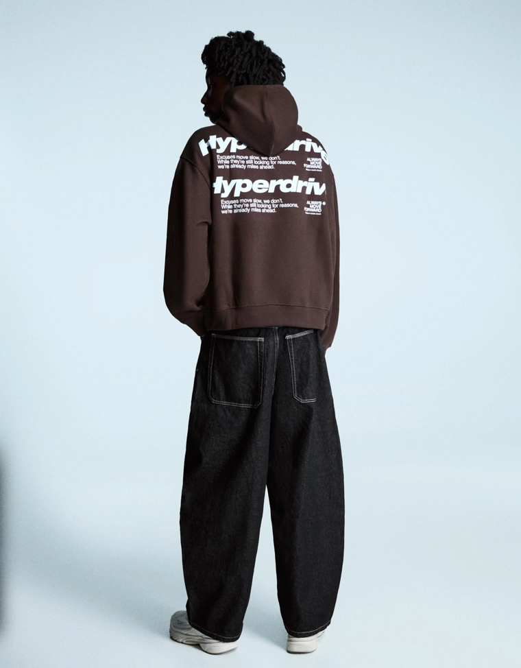 Худи с капюшоном и принтом