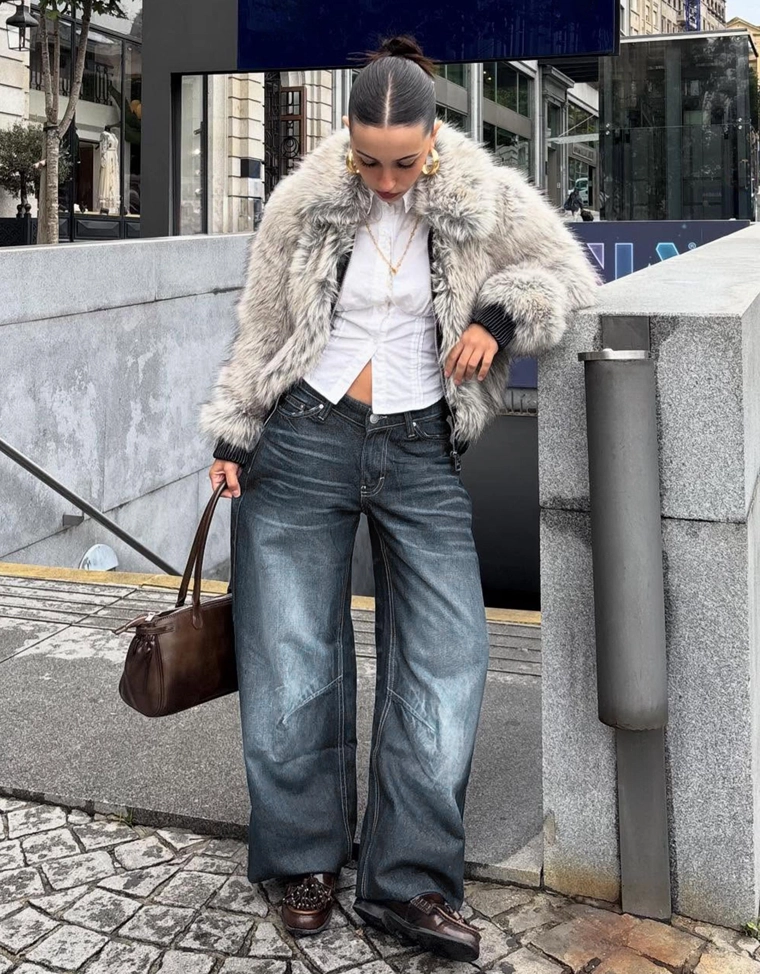 Джинсы свободного кроя с низкой посадкой