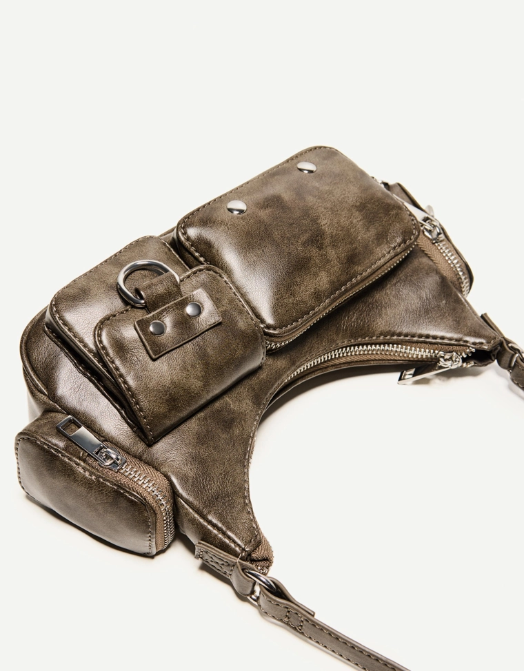 Сумка с ручкой и карманами