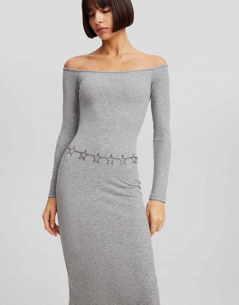 Ремень со звеньями в форме звезд