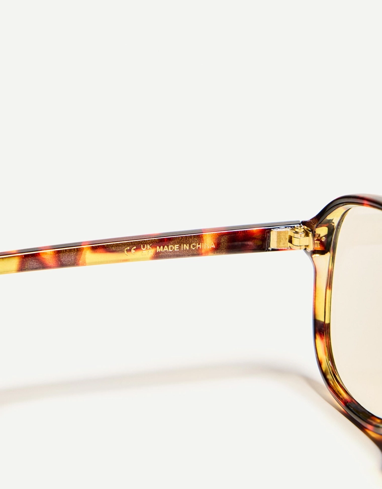 Очки из смолы с синим фильтром