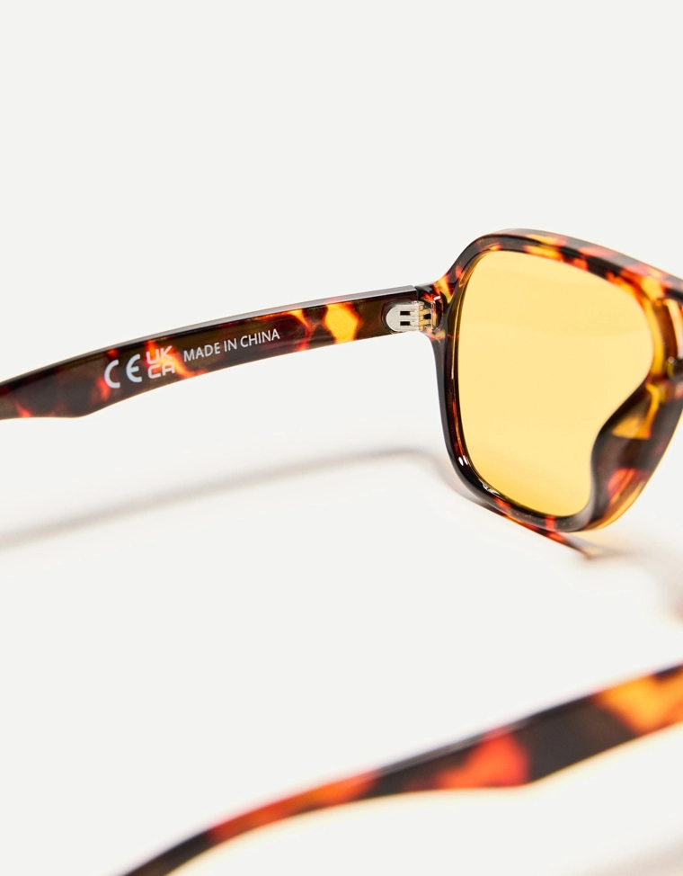 Солнцезащитные очки в стиле ретро