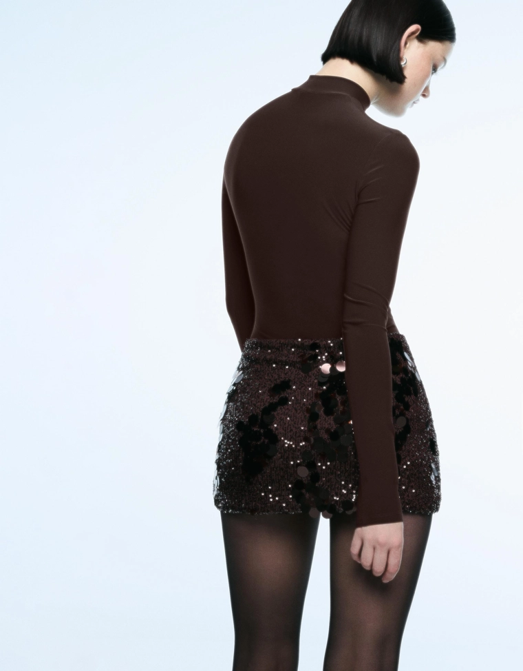 Боди с длинными рукавами и воротником-стойкой