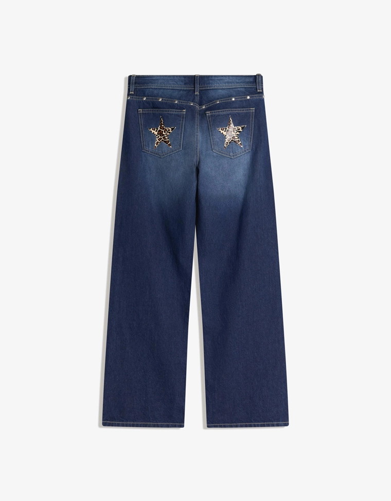 Джинсы свободного кроя с заклёпками-звёздами