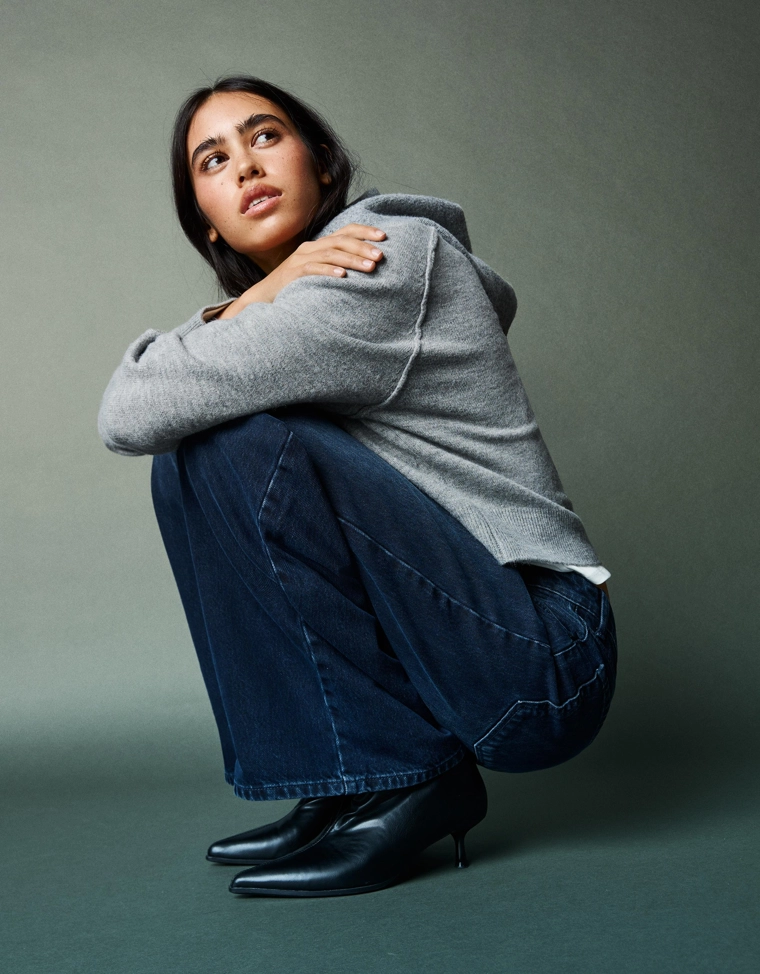 Джинсы с широкими штанинами