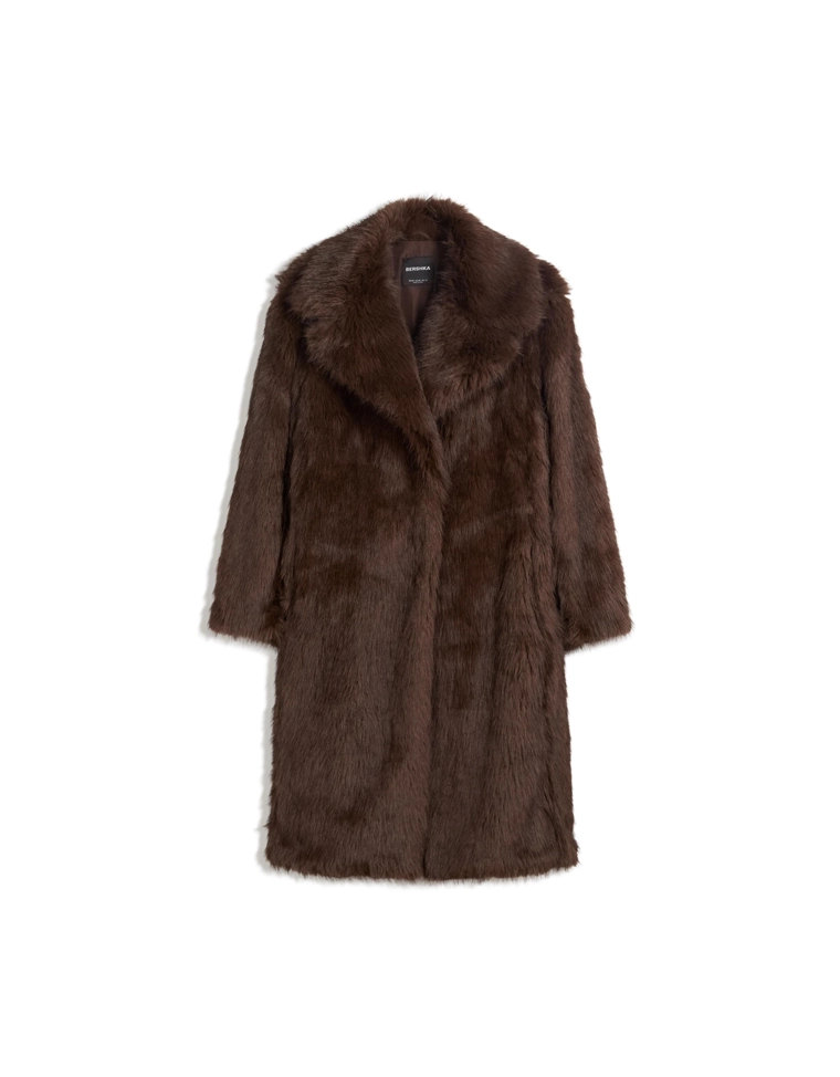 Длинное пальто из искусственного меха