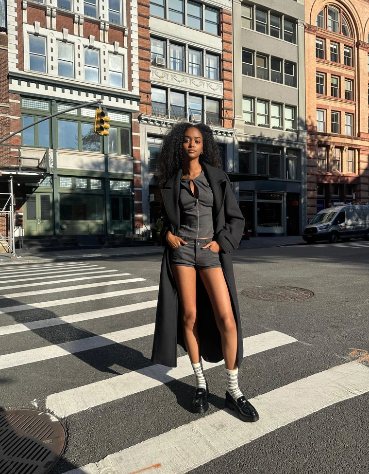 Тренч из мягкой ткани с поясом