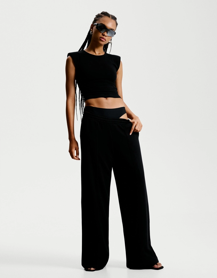 Широкие брюки из мягкой ткани