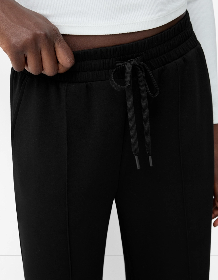 Широкие брюки из мягкой ткани