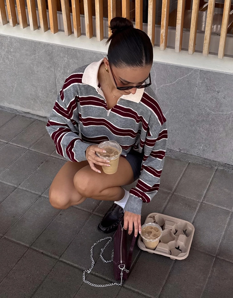 Свитер с воротником поло