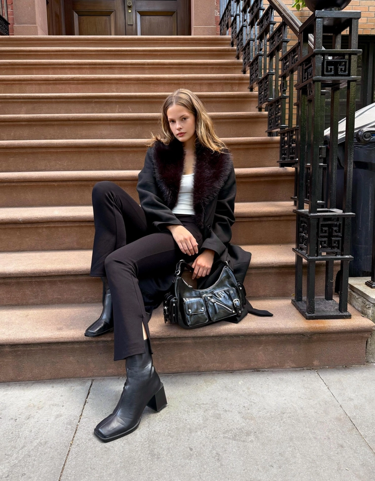 Пальто со съемным воротником из искусственного меха