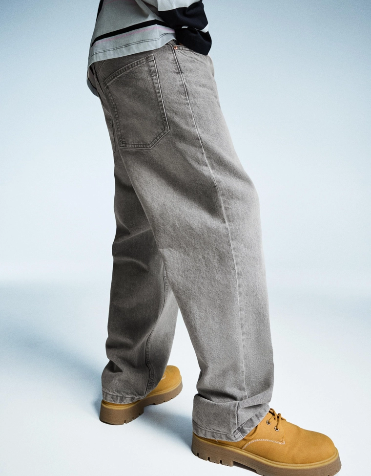 Джинсы свободного кроя