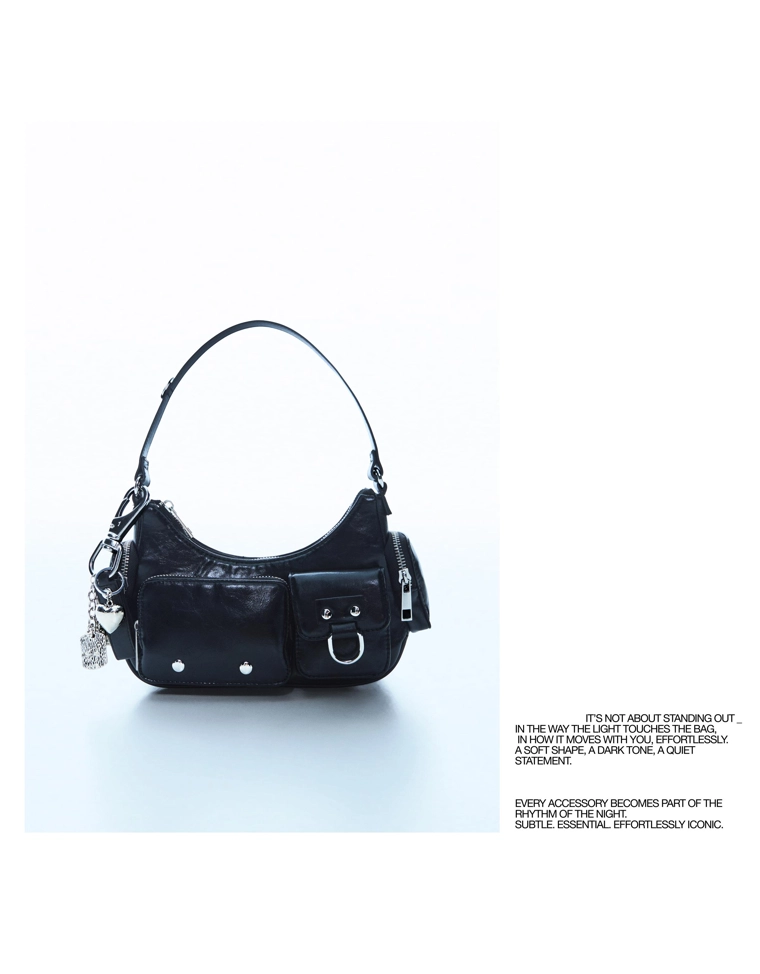 Сумка с ручкой и карманами