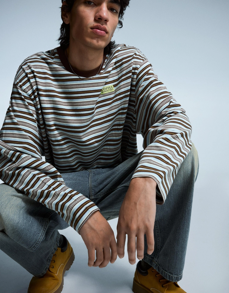 Джинсы в стиле скейтер