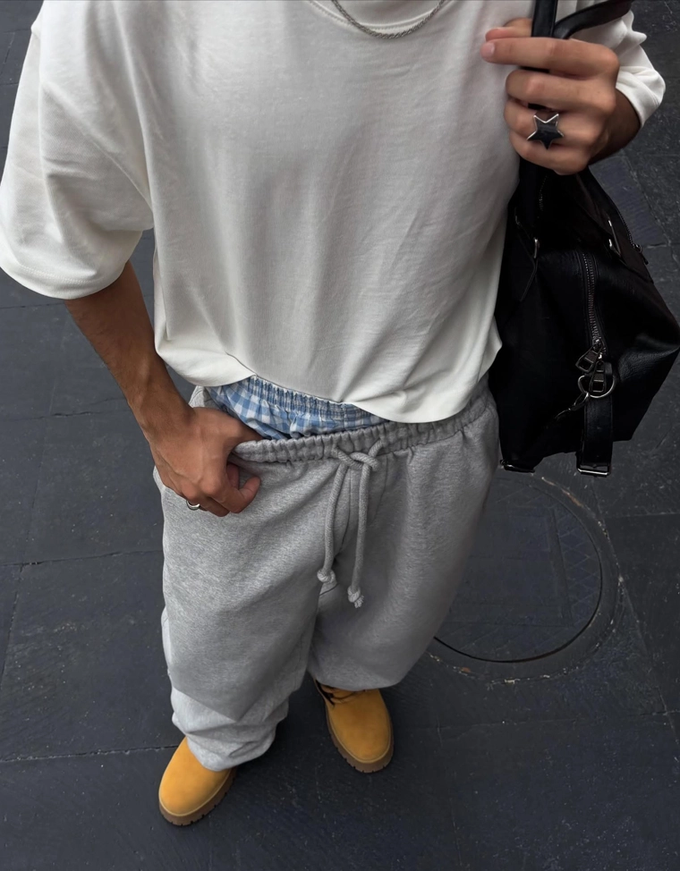 Джинсы-бананы